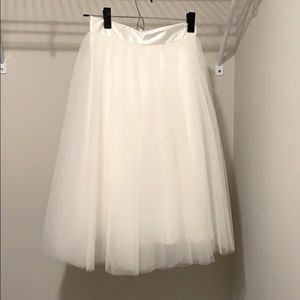 White midi tulle skirt